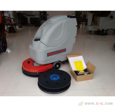 高效清潔新選擇 貝納特洗地機(jī)在大型超市的應(yīng)用